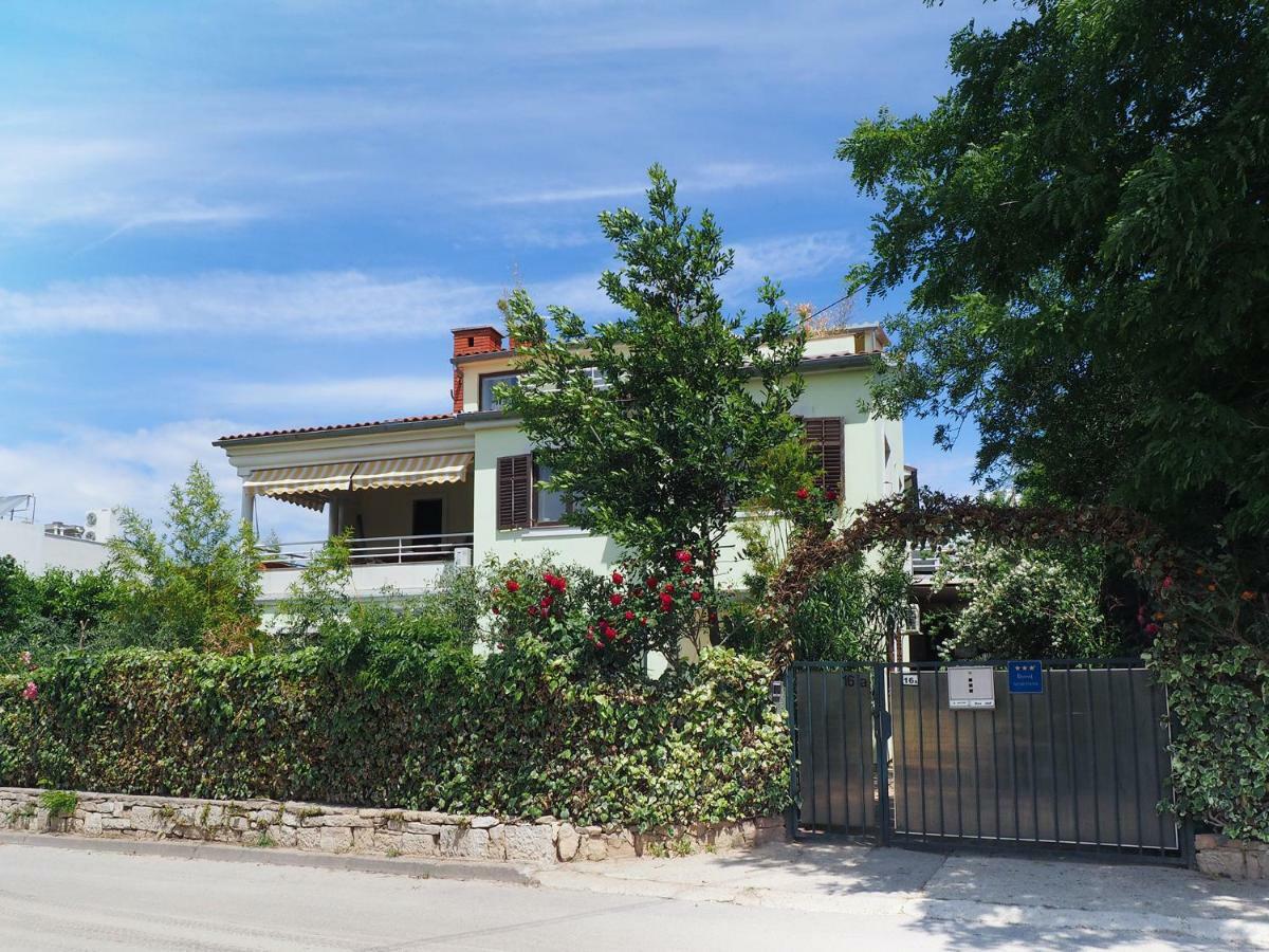 PUY Dea Apartments מראה חיצוני תמונה