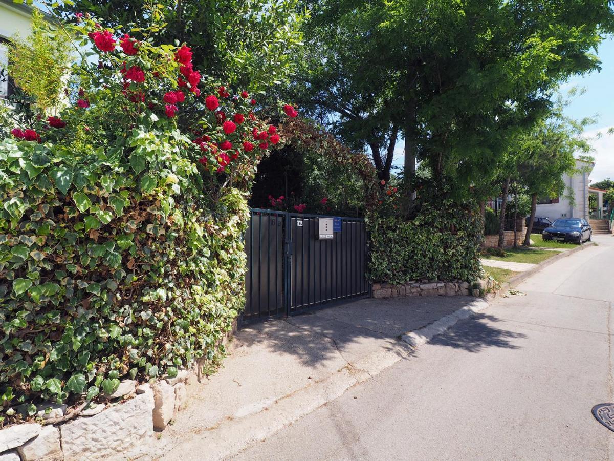 PUY Dea Apartments מראה חיצוני תמונה